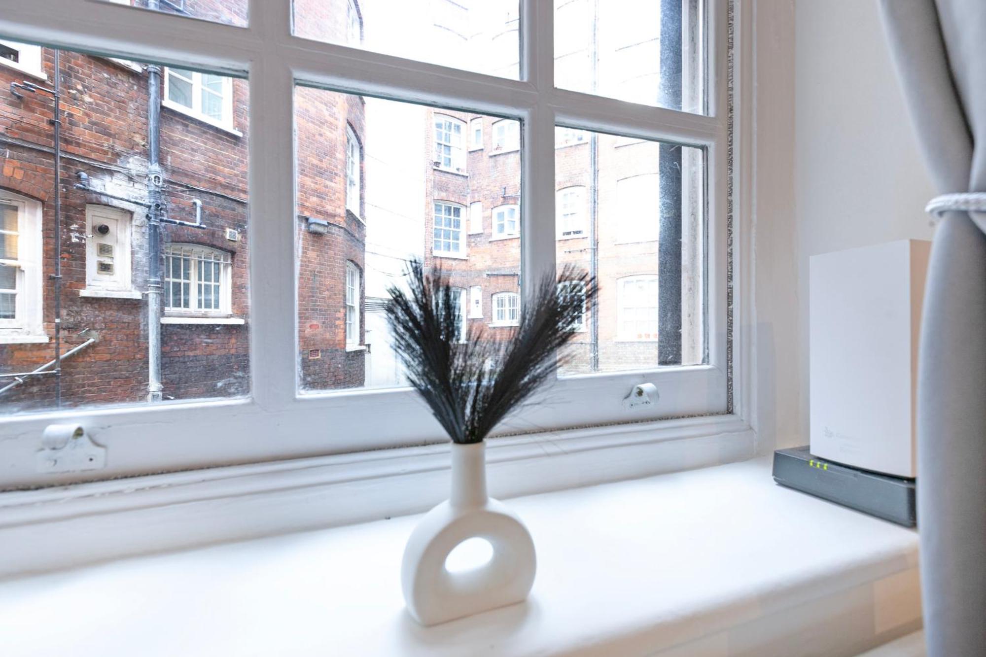 Beautiful One Bedroom Flat In Scott Ellis Gardens London Eksteriør bilde